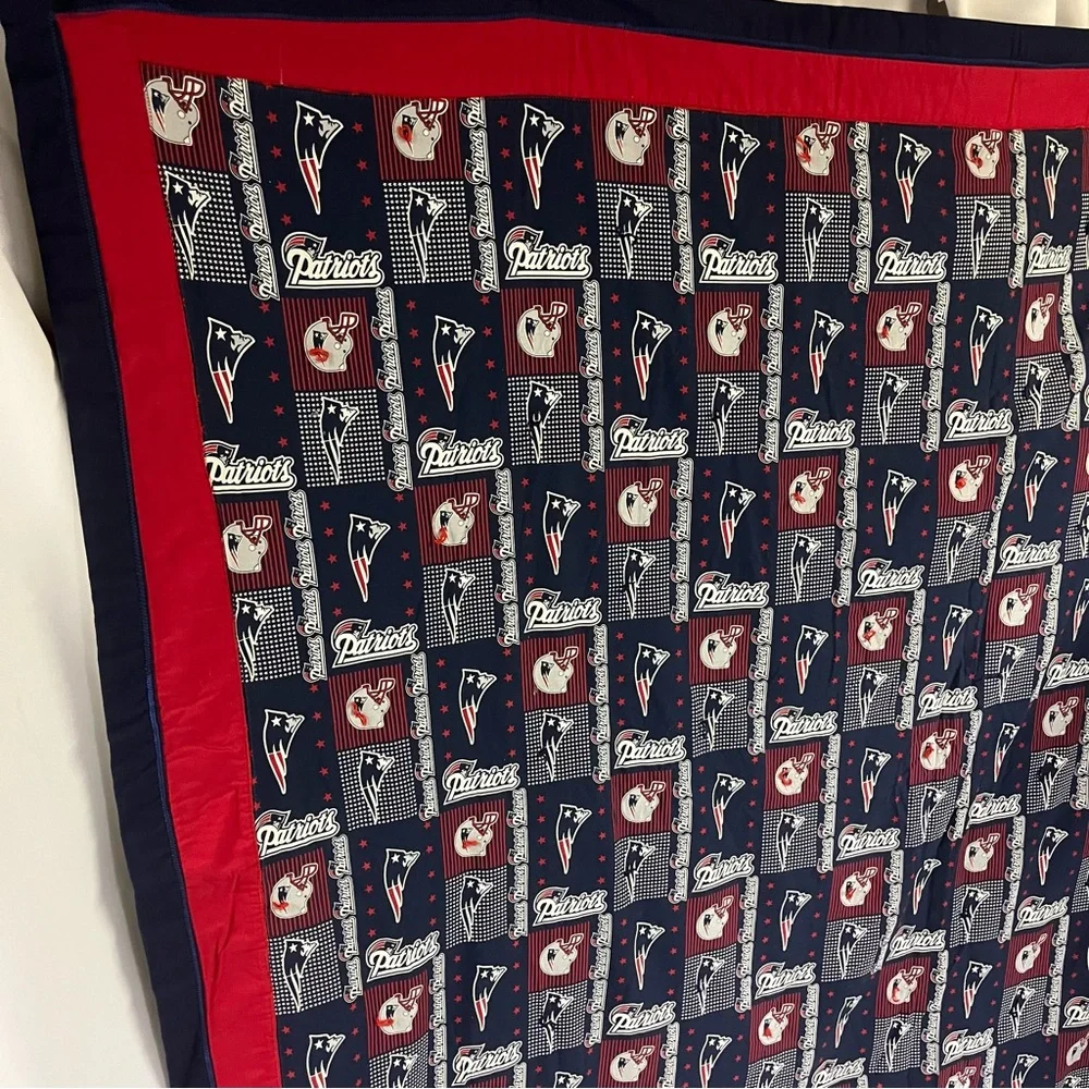 New England‎ Patriots Handmade Twin (~78”x 64”) Quilt NFL